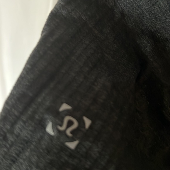 Lululemon Live In Practice Men’s Large - Picture 8 of 9